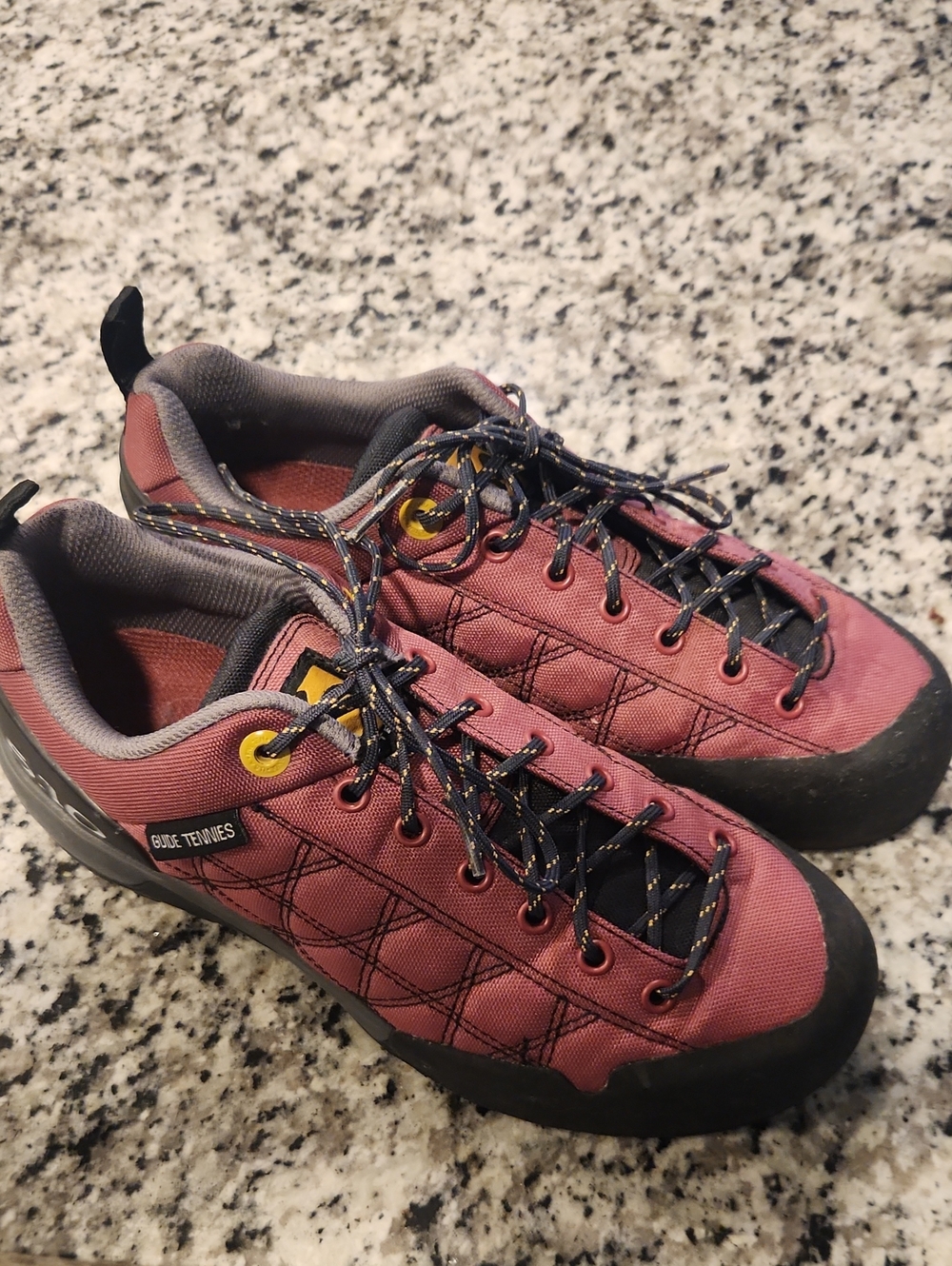 5.10 Guide Tennies Canvas Trail Shoes Hiking Wilderness